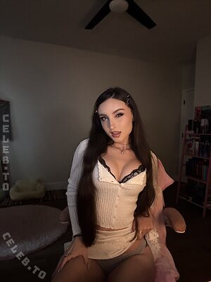 beebee leaked photo #1255