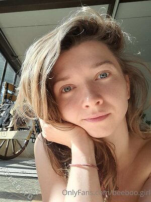 Beeboogirl Nude Leaked Photo #18