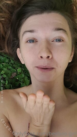 Beeboogirl Nude Leaked Photo #23