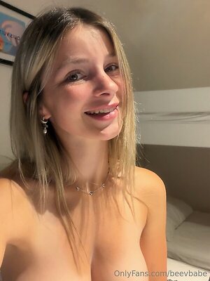 _beeev.v leaked photo #4