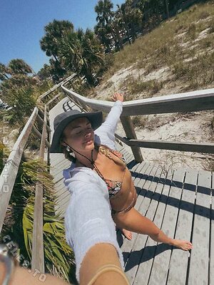 Beez Asmr Nude Leaked Photo #2