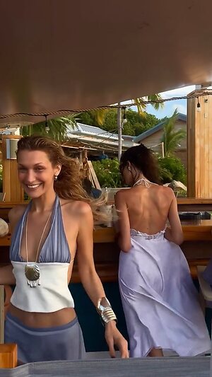 Bella Hadid Hot Nude Leaked Photo #9