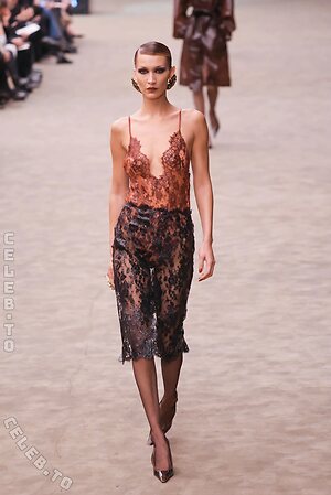 Bella Hadid photo