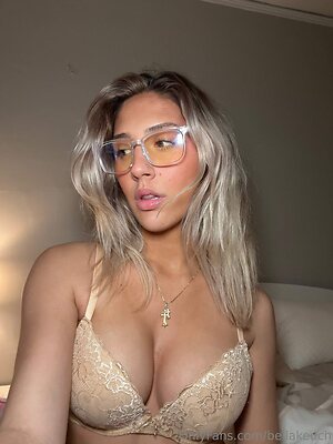 bella keuch leaked photo #51