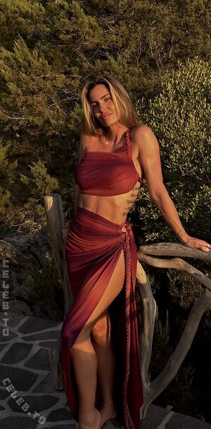 Bella Kraus photo