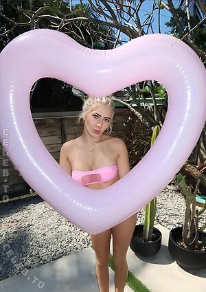 Bella Lyn Basque Nude Leaked Photo #31