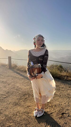 Bella Poarch leaked photo #37