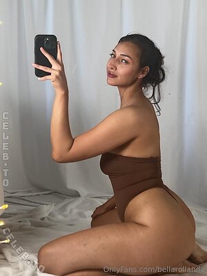 Bella Rolland photo