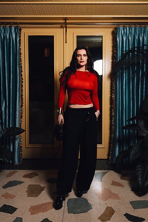 Bella Thorne braless in red top leaked photo #8