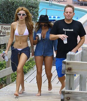 Bella Thorne Nude Leaked Photo #10