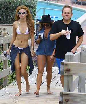 Bella Thorne Nude Leaked Photo #12