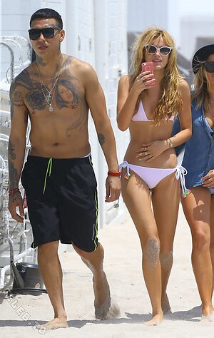 Bella Thorne Nude Leaked Photo #30