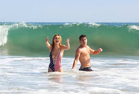 Bella Thorne Nude Leaked Photo #33