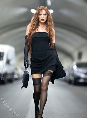 Bella Thorne leaked photo #246