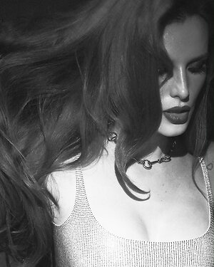 Bella Thorne leaked photo #303