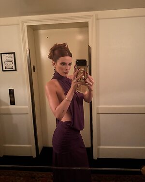 Bella Thorne leaked photo #310