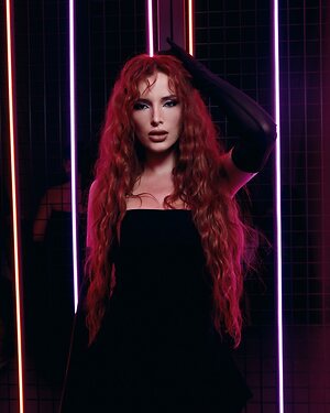 Bella Thorne leaked photo #316