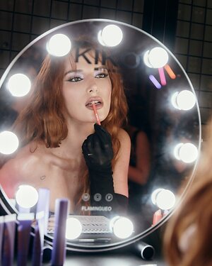 Bella Thorne leaked photo #318