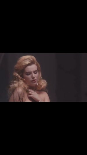 Bella Thorne leaked photo #427