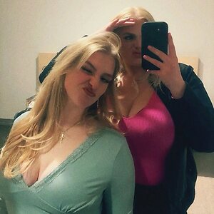 Bella-Very leaked photo #58