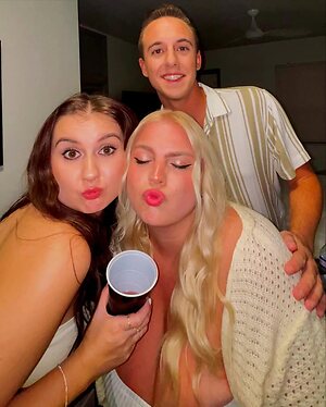 Bella-Very leaked photo #68