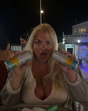 Bella-Very