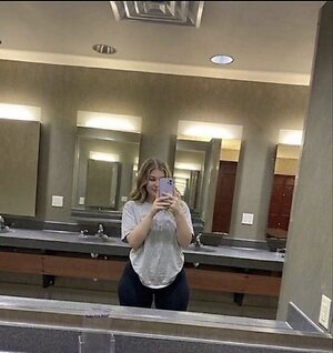 bellabrogam444 leaked photo #5
