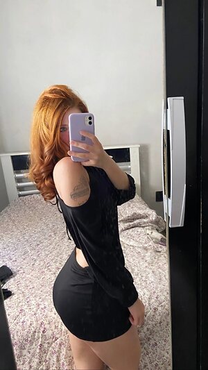 bellassq_ leaked photo #3