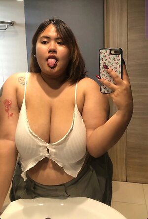 Benyapa.q Nude Leaked Photo #20