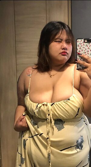 Benyapa.q Nude Leaked Photo #21