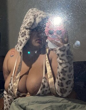 Benyapa.q Nude Leaked Photo #45