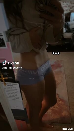 berlin.beverly leaked photo #3