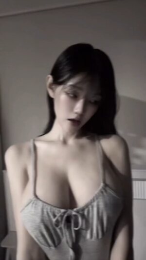 Berry leaked photo #10