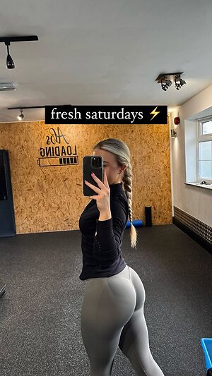 Beth Tucker leaked photo #40