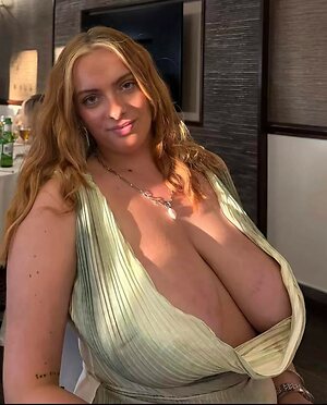 Beth Nude Leaked Photo #87