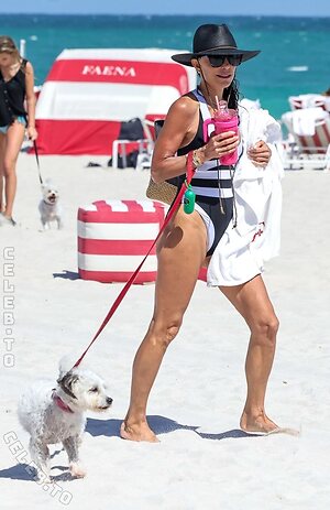 Bethenny Frankel Nude Leaked Photo #110