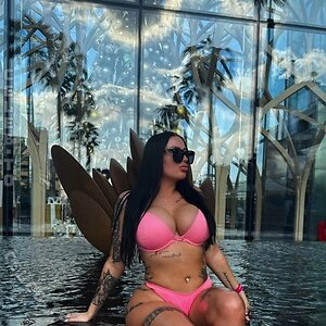 Betty / bettina EXONTHEBEACH2020 photo