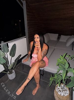Betty / bettina EXONTHEBEACH2020 leaked photo #16