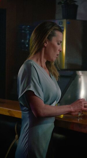 Betty Gilpin leaked photo #28