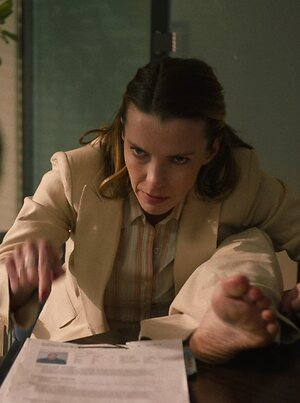 Betty Gilpin leaked photo #33