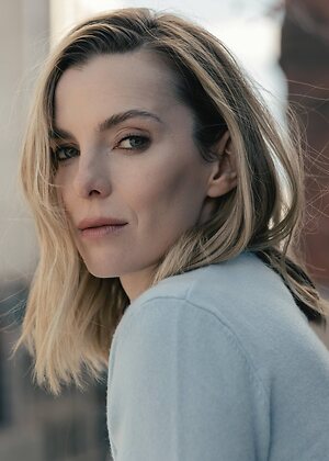 Betty Gilpin