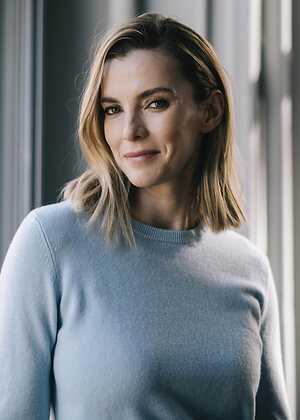 Betty Gilpin leaked photo #71