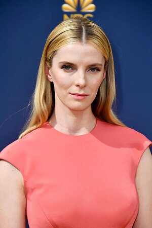 Betty Gilpin leaked photo #99