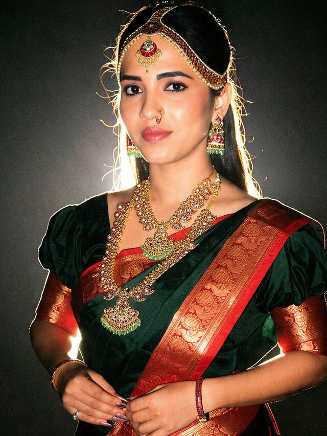 Bhavya Chandrika leaked photos