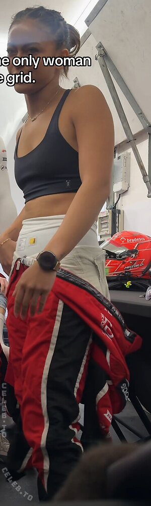 Bianca Bustamante photo