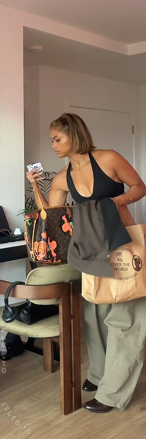 Bianca Bustamante leaked photo #215