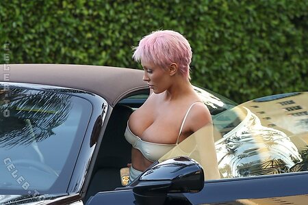 Bianca Censori Nude Leaked Photo #14