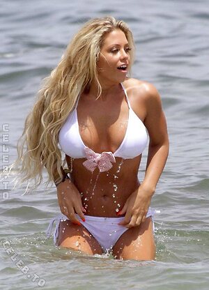 Bianca Gascoigne Nude Leaked Photo #5