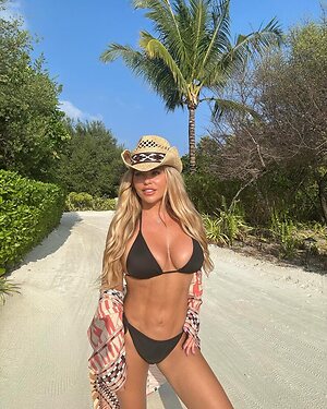 Bianca Gascoigne leaked photo #31