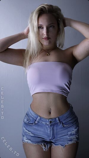 bienmichelle Nude Leaked Photo #5